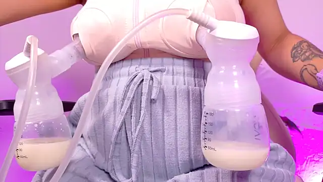 Snapshot of emma_rouse69 chatting on September 10, 2025, 2:06 pm emma rouse69 online show from September 10, 2025, 2:06 pm