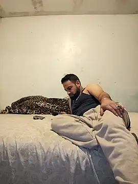 Renooo04 online show from March 19, 2026, 9:41 pm