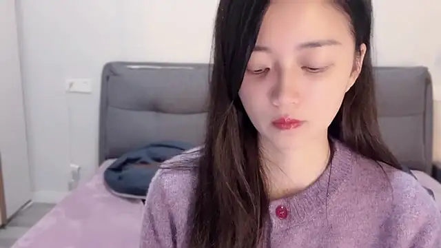 Snapshot of A-xena chatting on March 5, 2025, 1:39 pm A-xena online show from March 5, 2025, 1:39 pm