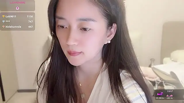 Snapshot of A-xena chatting on October 26, 2025, 3:18 pm A-xena online show from October 26, 2025, 3:18 pm