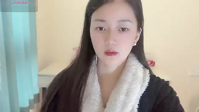 Snapshot of A-xena chatting on November 13, 2025, 6:12 am A-xena online show from November 13, 2025, 6:12 am