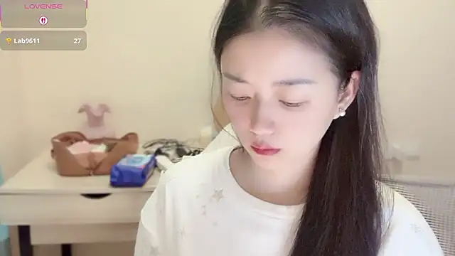 Snapshot of A-xena chatting on November 15, 2025, 2:31 am A-xena online show from November 15, 2025, 2:31 am