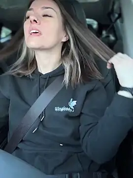 LadyLena1 online show from January 26, 2025, 4:09 pm