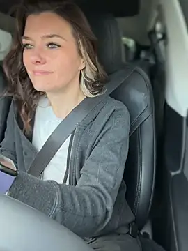 LadyLena1 online show from October 22, 2025, 6:07 pm