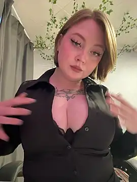 Snapshot of EmmySuiyugh chatting on April 11, 2026, 2:21 pm EmmySuiyugh online show from April 11, 2026, 2:21 pm