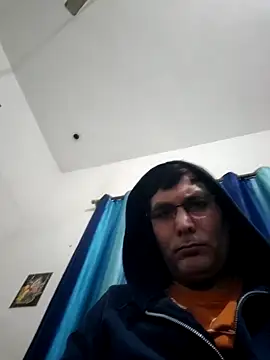 ZIMMY25 online show from November 18, 2025, 6:01 pm