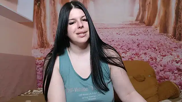 Snapshot of Annatrybebetter chatting on April 20, 2026, 7:37 pm Annatrybebetter online show from April 20, 2026, 7:37 pm