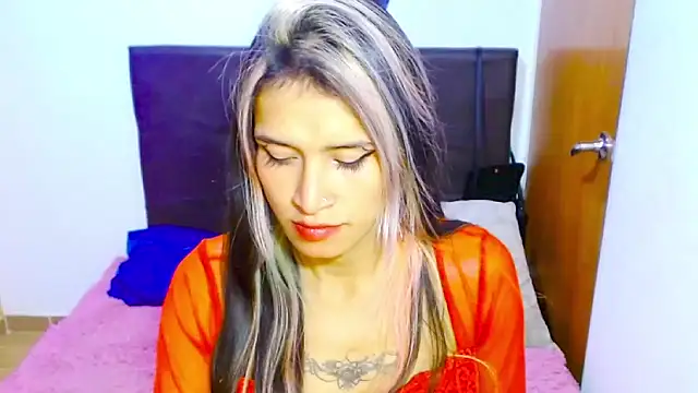 Queen camila online show from February 11, 2025, 4:11 am