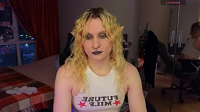 Lori Myaf online show from February 6, 2025, 2:58 pm