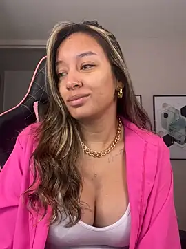 DianaHopson online show from October 8, 2025, 9:51 am