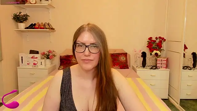 Snapshot of AmandamurX chatting on June 12, 2026, 1:43 pm AmandamurX online show from June 12, 2026, 1:43 pm