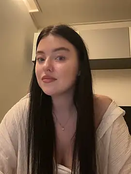 Angela Fosterr online show from October 2, 2025, 4:36 pm