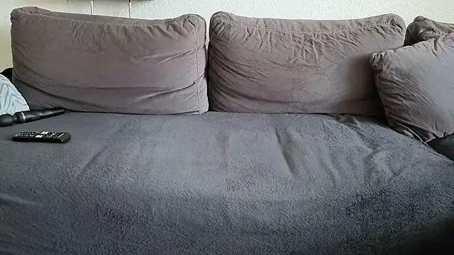 alejandraxxz online show from June 4, 2026, 5:41 pm