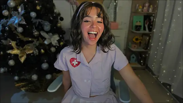 Olivia xd  online show from November 23, 2025, 5:40 am