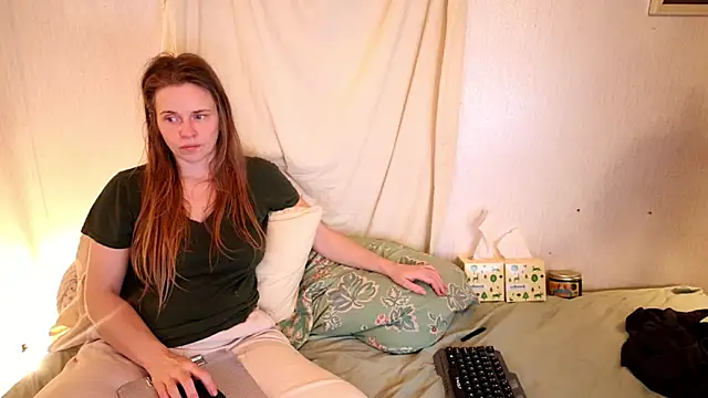 xxpixeyxx online show from April 2, 2026, 12:03 pm