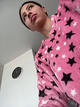 Ameellie online show from February 6, 2026, 3:48 pm