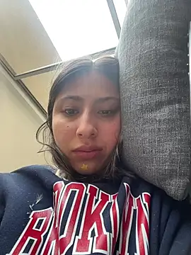 Ameellie online show from March 15, 2026, 2:23 pm