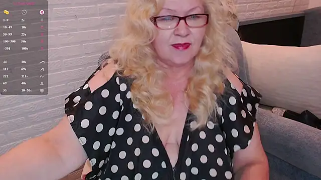 Snapshot of Marina_Yourangel chatting on July 1, 2026, 7:02 pm Marina Yourangel online show from July 1, 2026, 7:02 pm