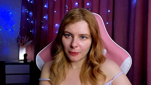 Snapshot of Day-off chatting on October 4, 2025, 3:26 am Day-off online show from October 4, 2025, 3:26 am