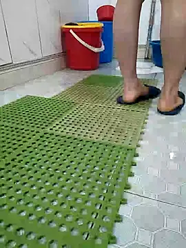 I AM NOT A SLUT online show from February 7, 2025, 8:22 am