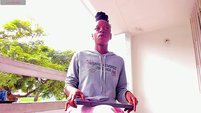 Coco Kiss online show from February 23, 2025, 1:10 pm