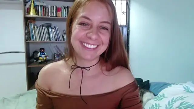 violetapeter 1 online show from May 4, 2026, 9:00 pm