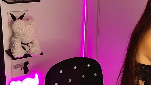 MissAmeliaa online show from October 28, 2025, 1:47 pm