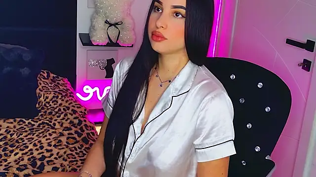 MissAmeliaa online show from April 17, 2026, 4:21 pm