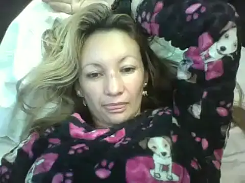 Snapshot of Paulita_x3 chatting on February 28, 2026, 12:28 pm Paulita x3 online show from February 28, 2026, 12:28 pm