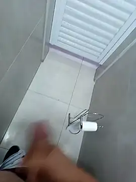 Snapshot of Brutao_ chatting on September 30, 2025, 7:52 pm Brutao online show from September 30, 2025, 7:52 pm