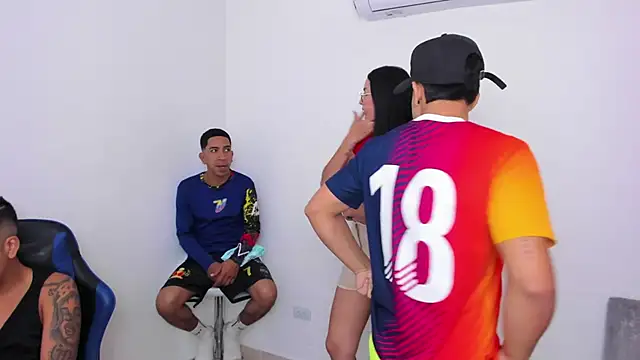 brutal sex room2 online show from March 12, 2026, 1:50 pm