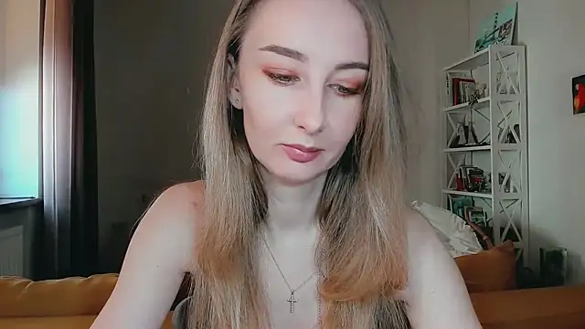 Maiami000 online show from March 6, 2026, 10:34 am