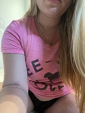 natashasweet online show from January 5, 2025, 2:52 pm