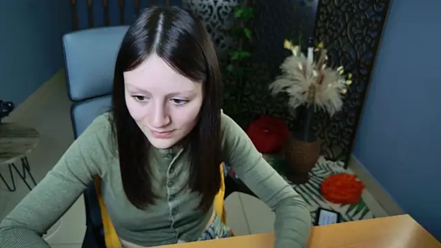 VeliraBraitberg online show from December 27, 2024, 11:17 am