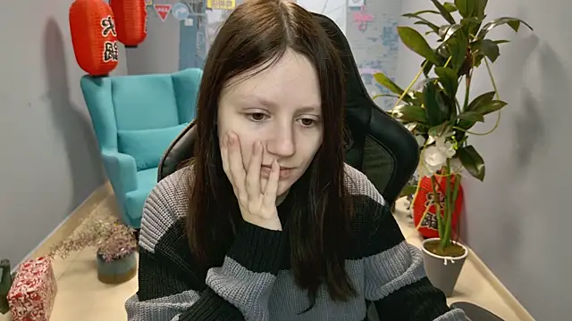 VeliraBraitberg online show from January 4, 2025, 5:05 am