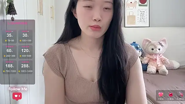 Snapshot of rose-u chatting on May 21, 2026, 1:23 am rose-u online show from May 21, 2026, 1:23 am