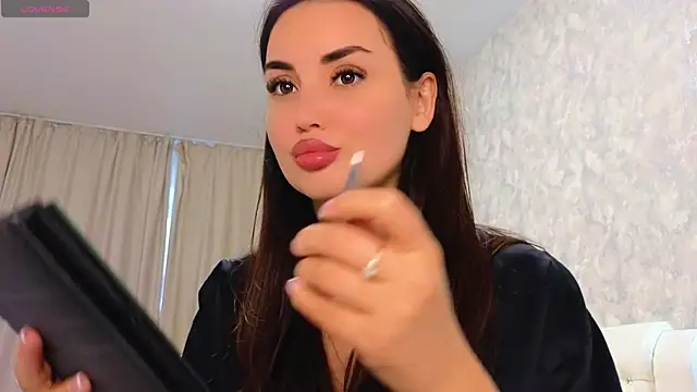 LaraSkinny online show from March 20, 2025, 9:48 am