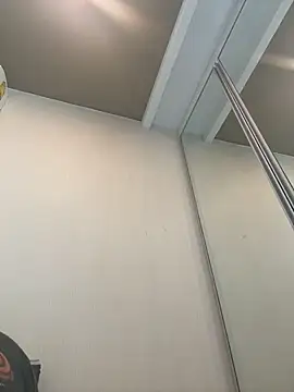 AmmyHot online show from April 15, 2026, 2:40 am