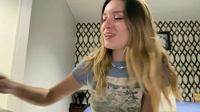 SirenaBelle online show from January 26, 2025, 12:22 pm