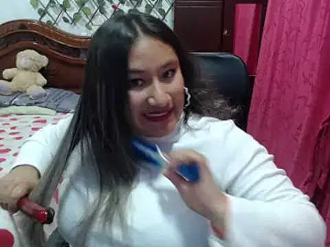 EmilyLove1014 online show from December 31, 2024, 10:34 pm