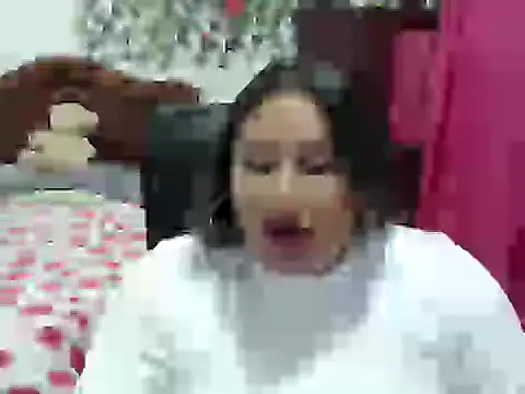 EmilyLove1014 online show from January 1, 2025, 2:51 am