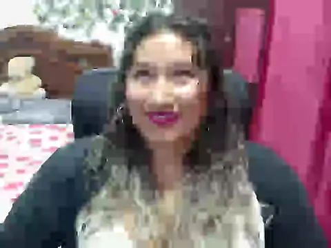 EmilyLove1014 online show from January 8, 2025, 2:57 am