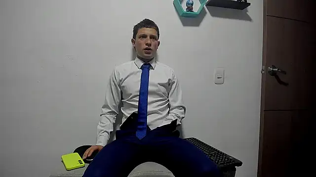 Snapshot of RyanHorseman chatting on April 14, 2026, 11:38 am RyanHorseman online show from April 14, 2026, 11:38 am