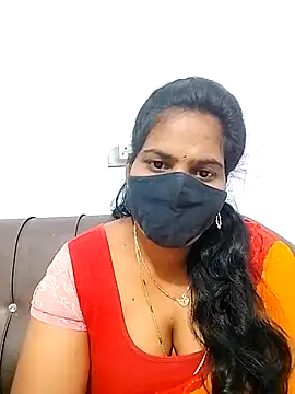 Snapshot of melina214 chatting on February 20, 2026, 6:59 am melina214 online show from February 20, 2026, 6:59 am