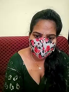 Snapshot of melina214 chatting on March 11, 2026, 3:51 pm melina214 online show from March 11, 2026, 3:51 pm