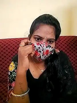 Snapshot of melina214 chatting on March 13, 2026, 2:56 pm melina214 online show from March 13, 2026, 2:56 pm