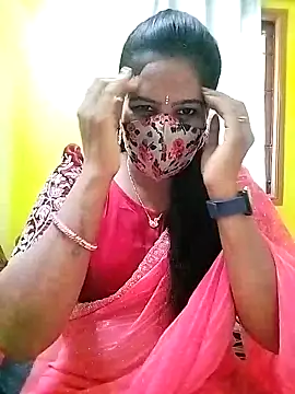 Snapshot of melina214 chatting on March 19, 2026, 3:43 am melina214 online show from March 19, 2026, 3:43 am