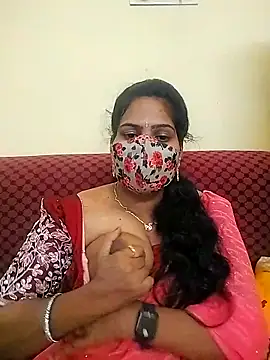 Snapshot of melina214 chatting on March 19, 2026, 5:17 pm melina214 online show from March 19, 2026, 5:17 pm