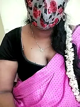 Snapshot of melina214 chatting on March 25, 2026, 6:41 am melina214 online show from March 25, 2026, 6:41 am