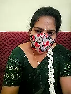 Snapshot of melina214 chatting on March 28, 2026, 6:29 pm melina214 online show from March 28, 2026, 6:29 pm